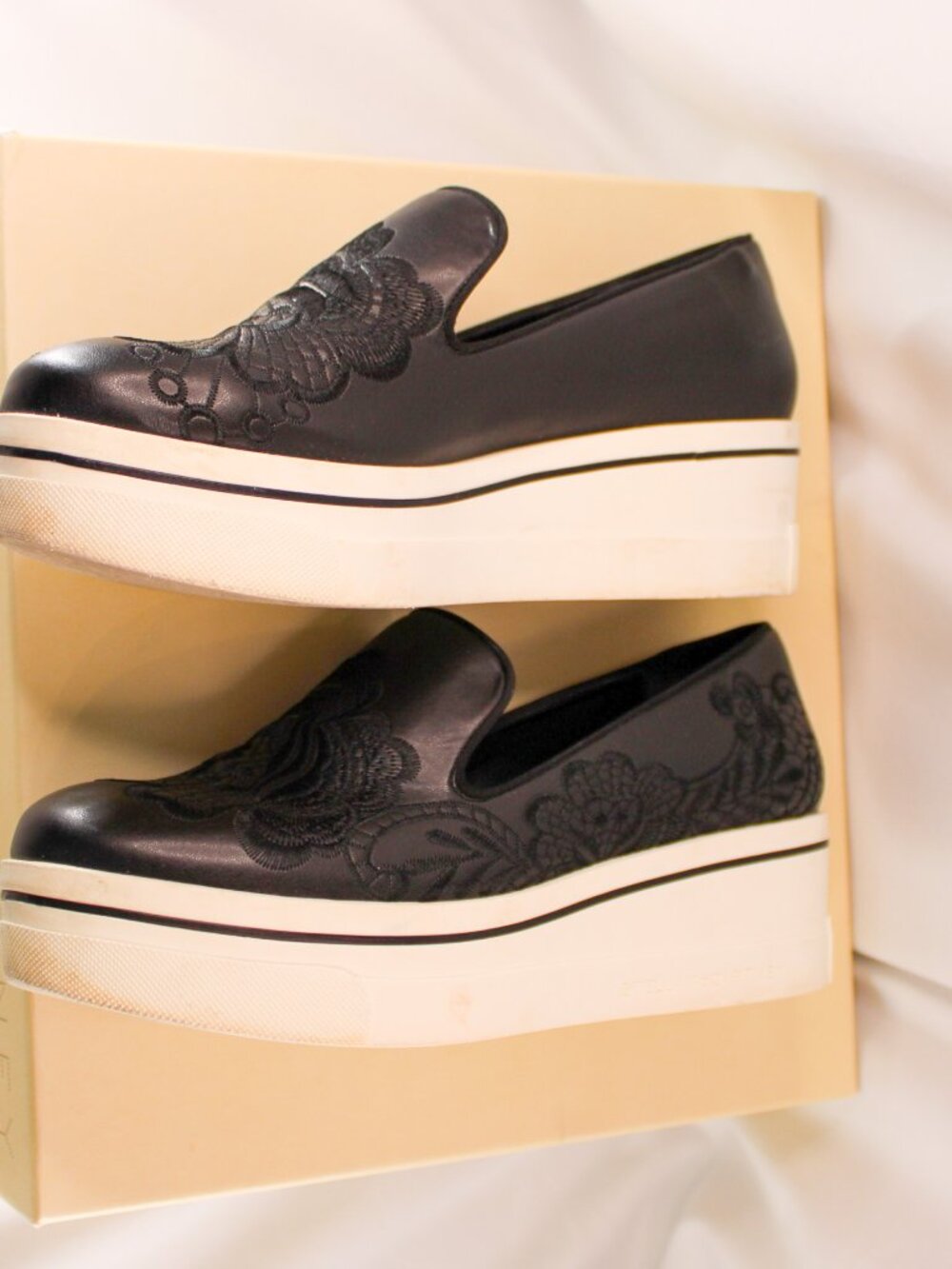 Stella McCartney Binx Star Embroidered Vegan Leather Platform Skater - Picture 6 of 9